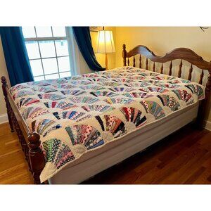 Vintage Handmade  Handquilted Patchwork Fan Quilt Queen Size Multicolor Cotton B